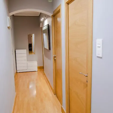 Apartamento Cerca Ayuntamiento Con Aire Acond Y Con Garaje Opcional 아파트 빌바오